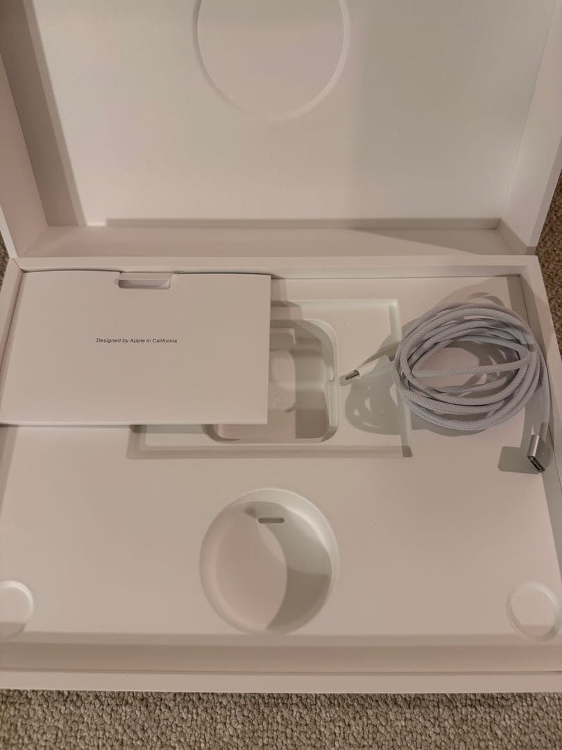 【送料込】13インチMacBook Air M4 シルバー