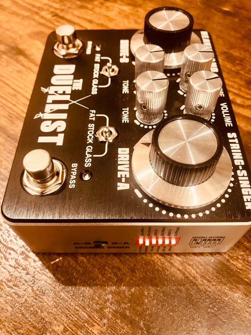 ギター KING TONE The Duellist Black Panel