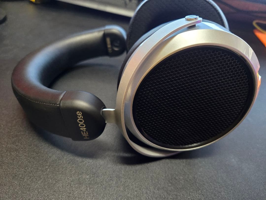 ヘッドホン Hifiman HE400se