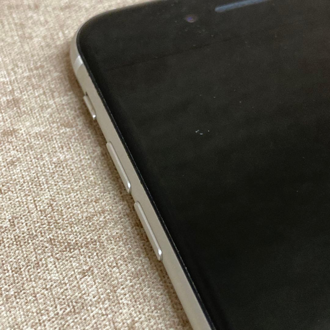 M*ん様 iPhone SE 第2世代 64GB MX9T2J/A