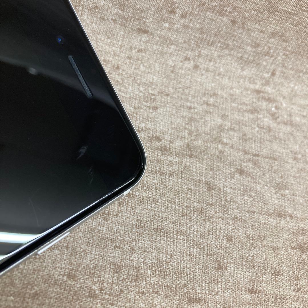 M*ん様 iPhone SE 第2世代 64GB MX9T2J/A