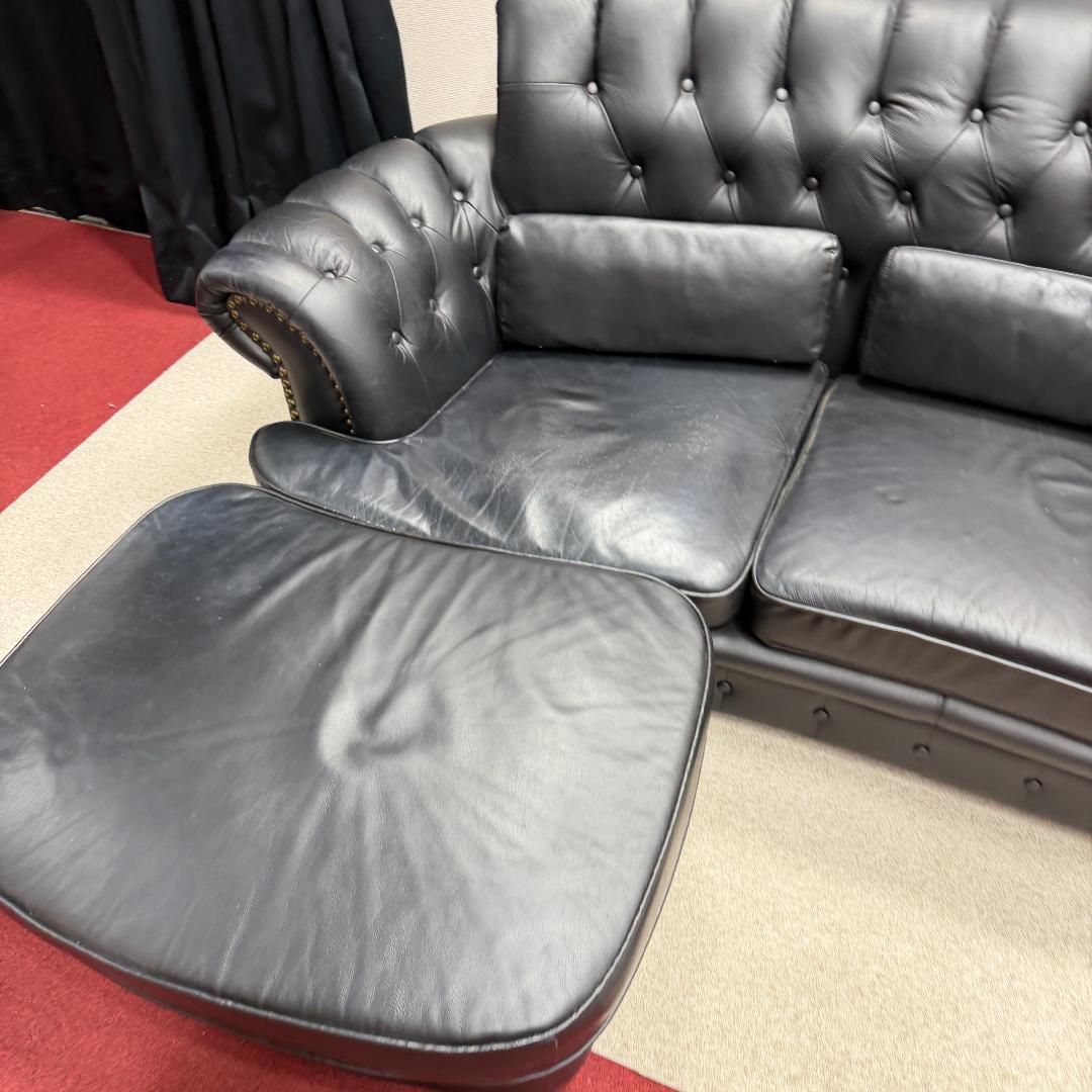 東京23区送料無料　美品チェスターフィールド本革ソファー　クリーニング済み