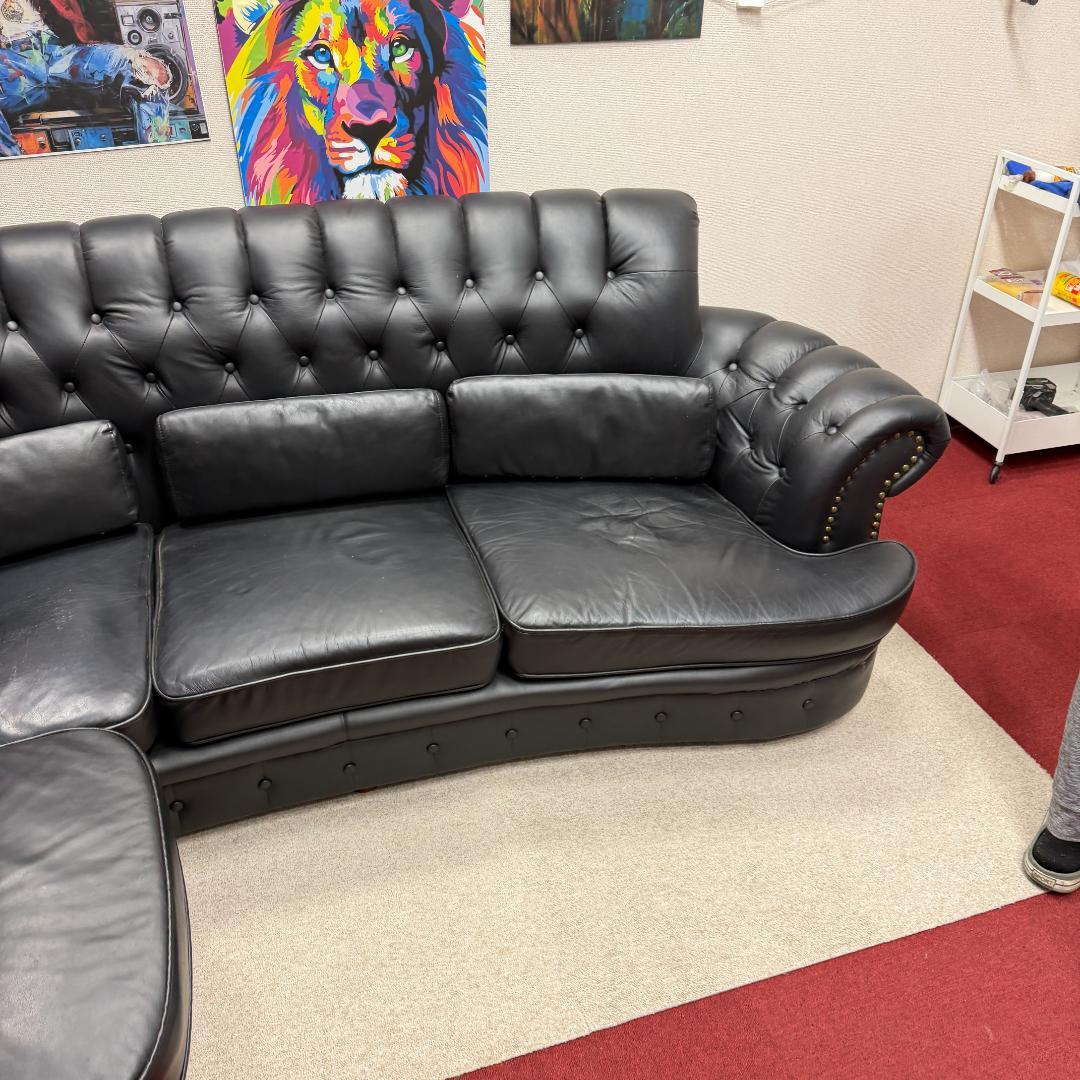 東京23区送料無料　美品チェスターフィールド本革ソファー　クリーニング済み