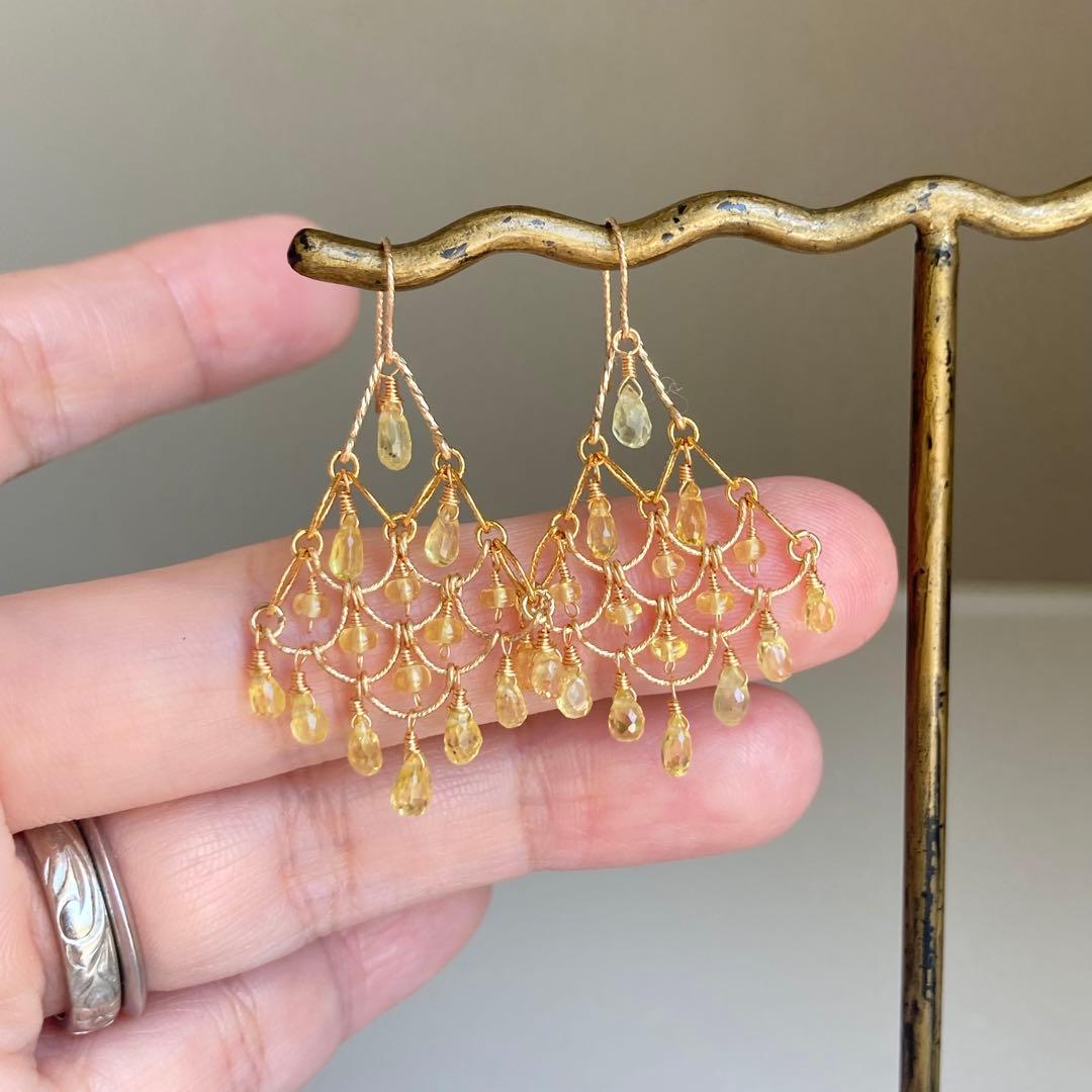 イエローサファイアのシャンデリアピアス