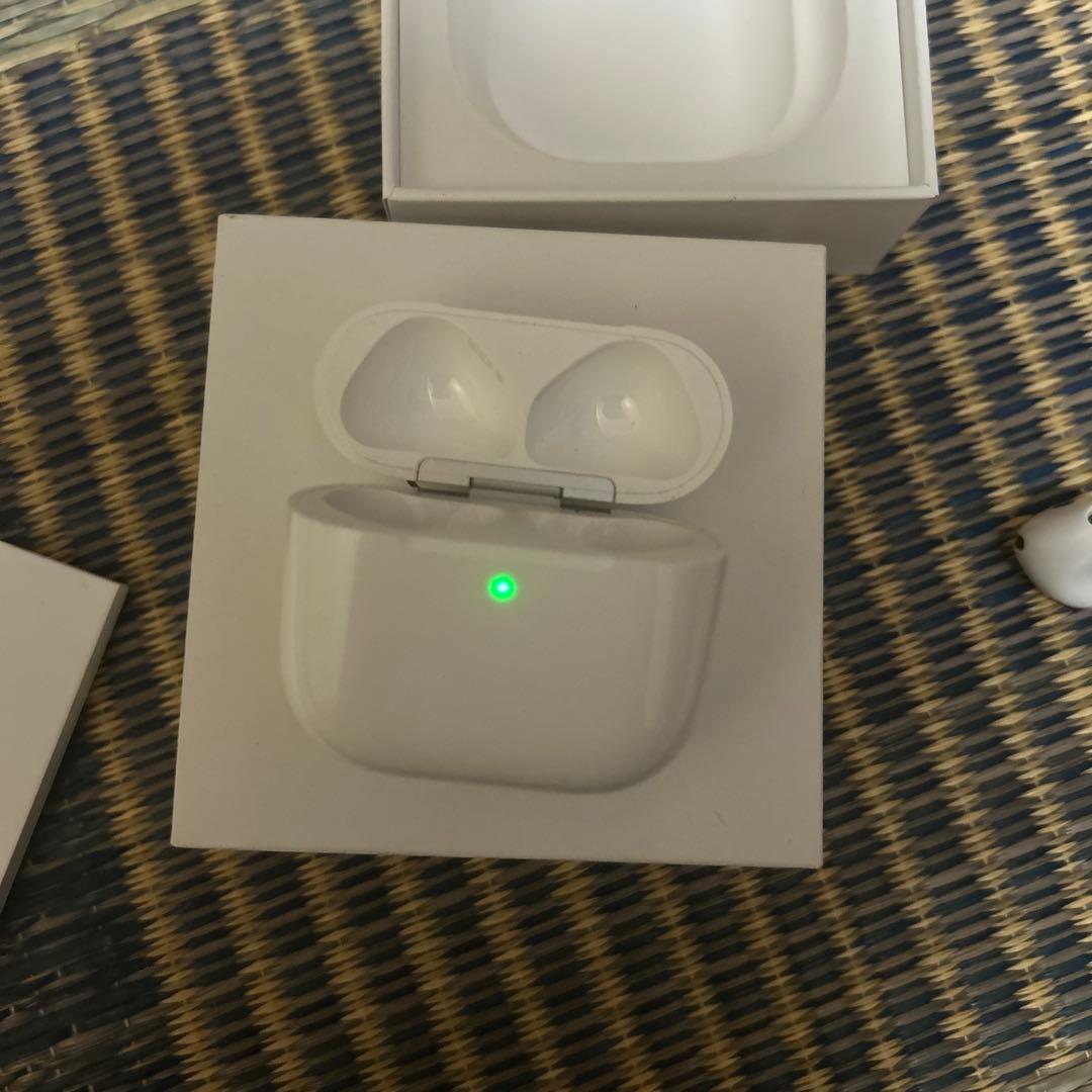 Apple AirPods 本体 ホワイト