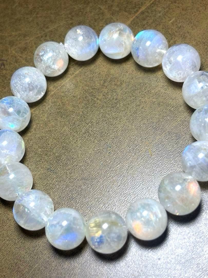 【高品質】レインボームーンストーンブレスレット11.3〜11.7㎜（新品未使用）