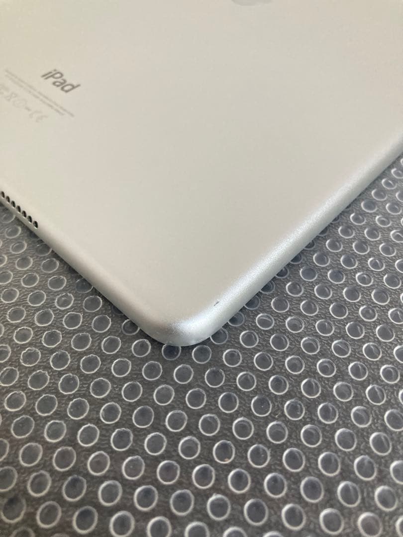3417【早い者勝ち】電池最良好☆iPad Air2 32GB WIFIモデル☆