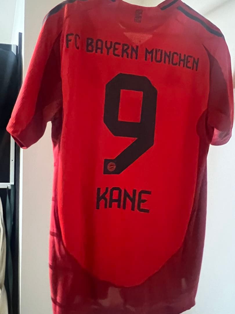 【海外正規品　新品　未着用】FCバイエルン ハリーケインレプリカユニフォーム