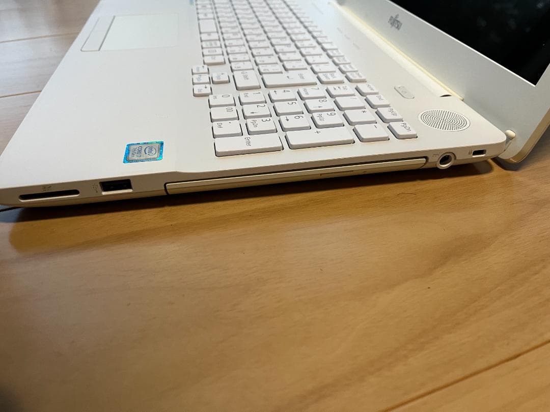 FUJITSU ノートパソコン　FMVA50D1WP　RAM16GB SSD