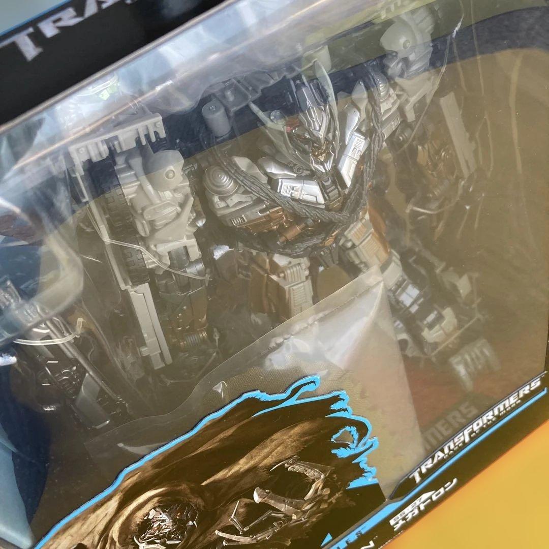 【新品未開封】TRANSFORMERS SS-27 メガトロン　スタジオシリーズ