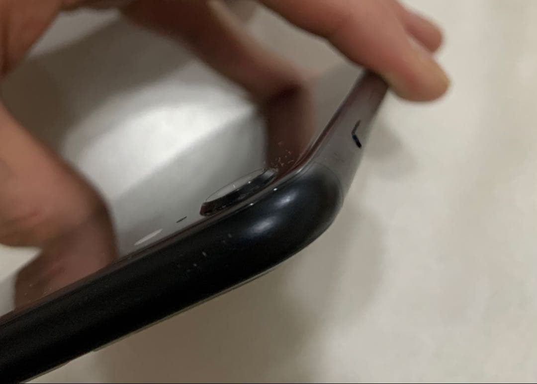 iPhone SE 第2世代 64GB SIMフリー 純正バッテリー99% 美品