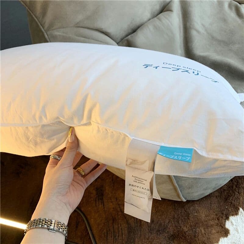 ハンガリーのしろい白いビロード5つほし星ホテルせんよー専用のまくら枕