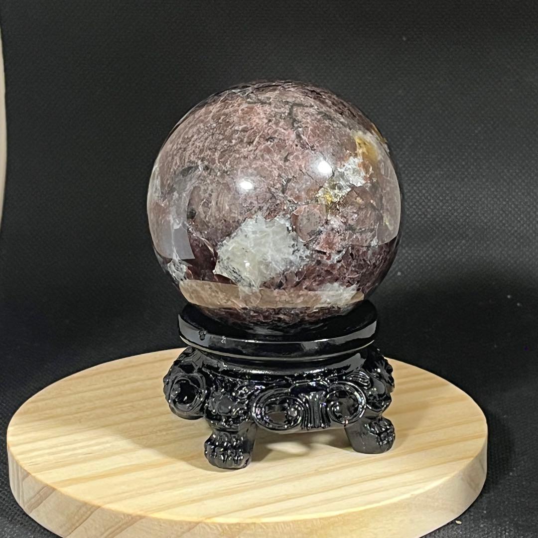 【天然石】ガーネットインヌーマイト　スフィア　丸玉　直径6.1cm 台座つき