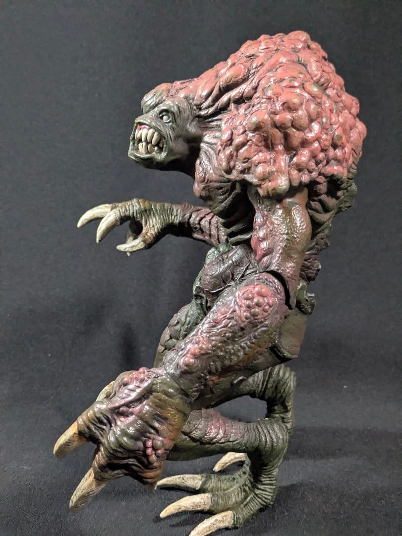 バイオハザード　アクションフィギュア　ハンターβ