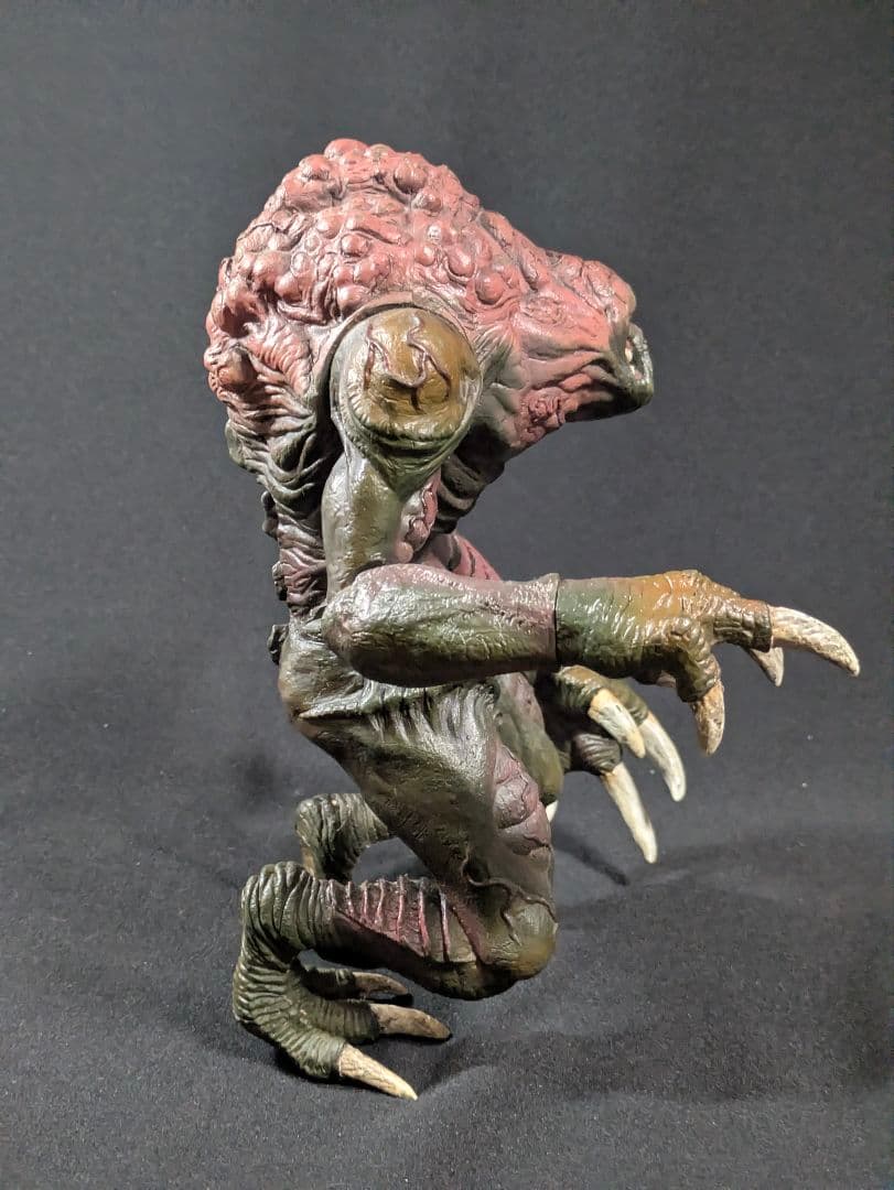 バイオハザード　アクションフィギュア　ハンターβ