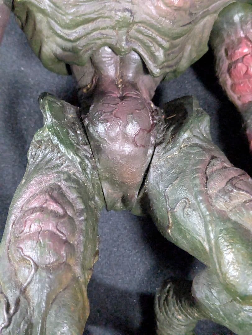 バイオハザード　アクションフィギュア　ハンターβ