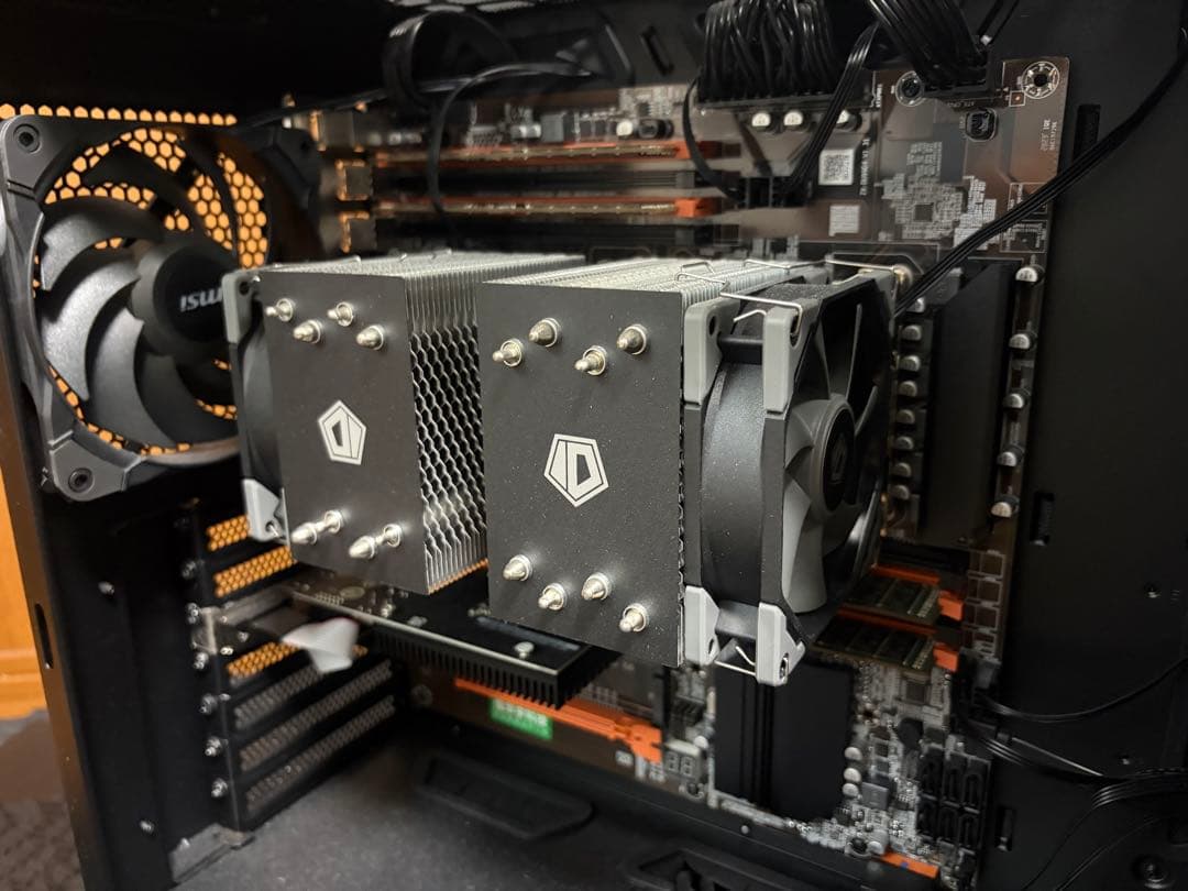 28コア56スレッド / メモリ128GB / Dual Xeon搭載