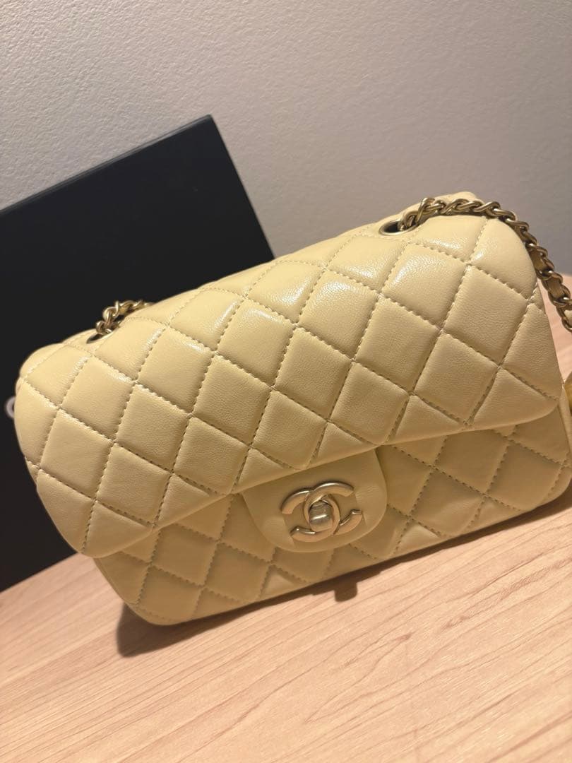 新品未使用 CHANEL ショルダーバッグ イエロー ノベルティ