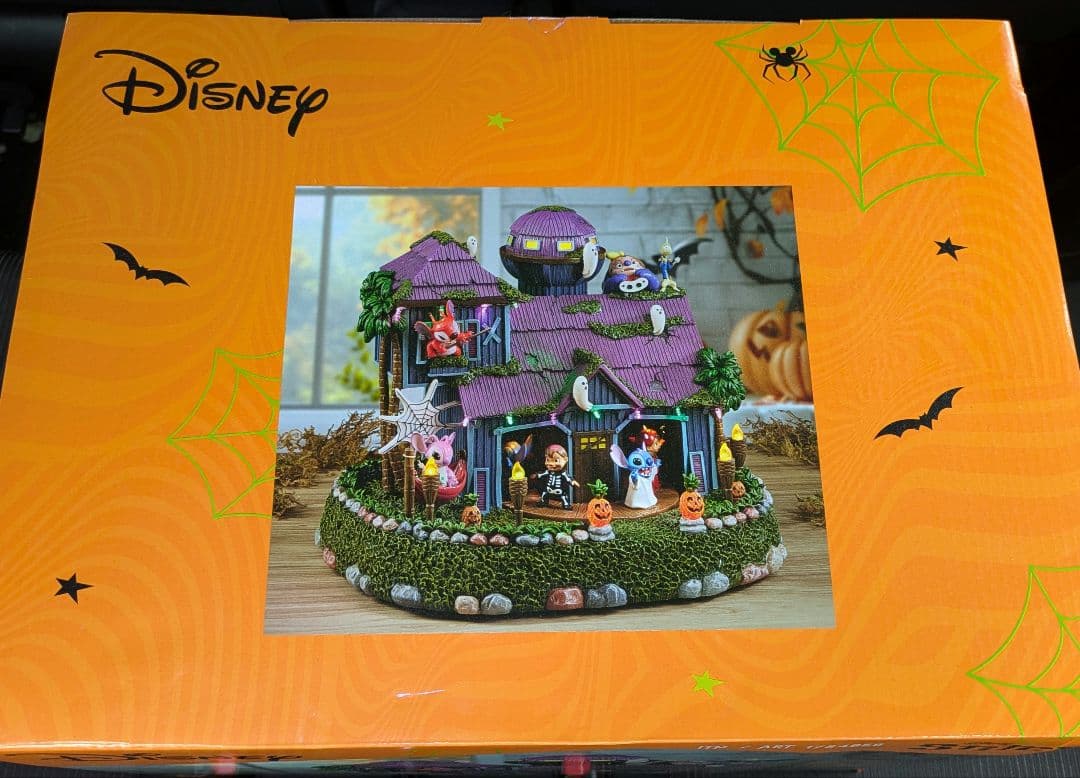 ディズニー　スティッチ　ハロウィンハウス　コストコ　置物