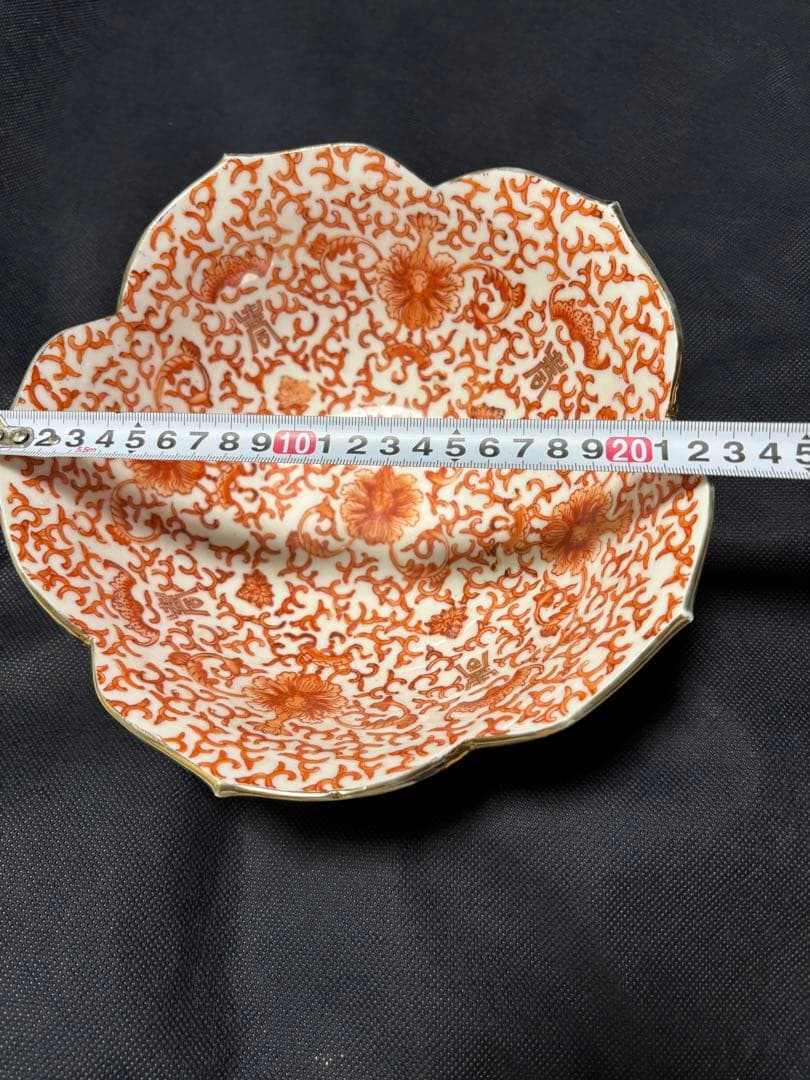 n*l様 中国古美術品　清の時代　赤絵金彩　輪花口　大鉢