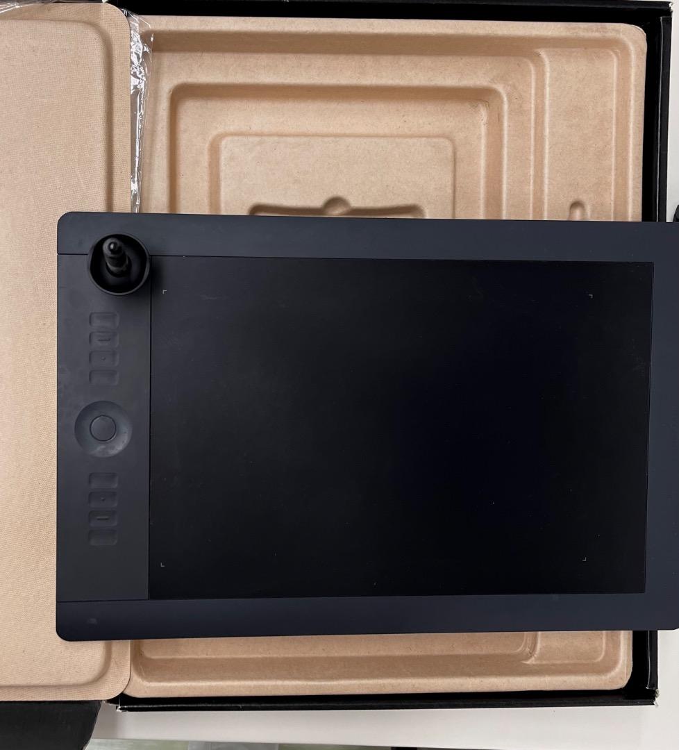 ☆　Wacomワコムintuos5touchLARGE PTH-850/K0