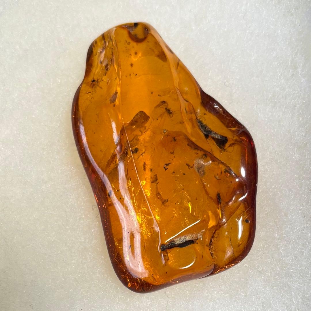 希少　大きいサイズ　虫入り琥珀　アンバー　天然樹脂　原石　22g