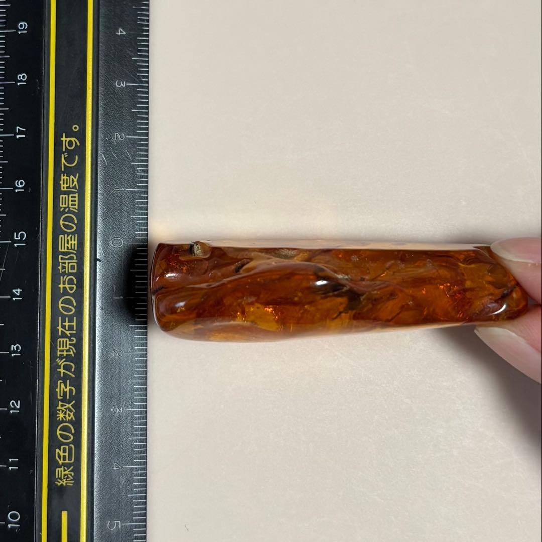 希少　大きいサイズ　虫入り琥珀　アンバー　天然樹脂　原石　22g