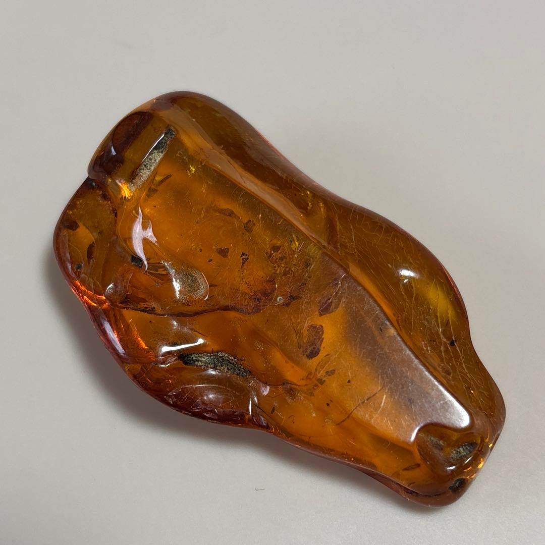 希少　大きいサイズ　虫入り琥珀　アンバー　天然樹脂　原石　22g