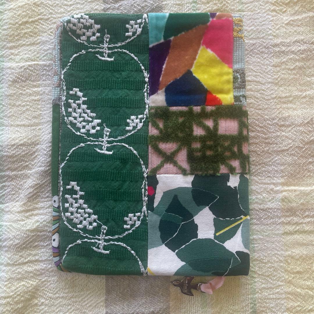 minä perhonen パッチワークパスケース A5サイズ　未使用品