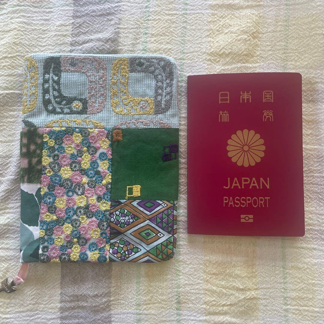 minä perhonen パッチワークパスケース A5サイズ　未使用品