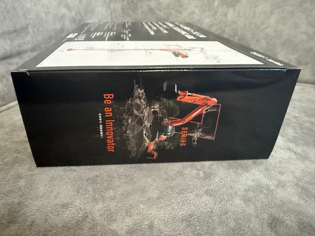 HITACHI ZAXIS 330Lc 1/50スケールモデル