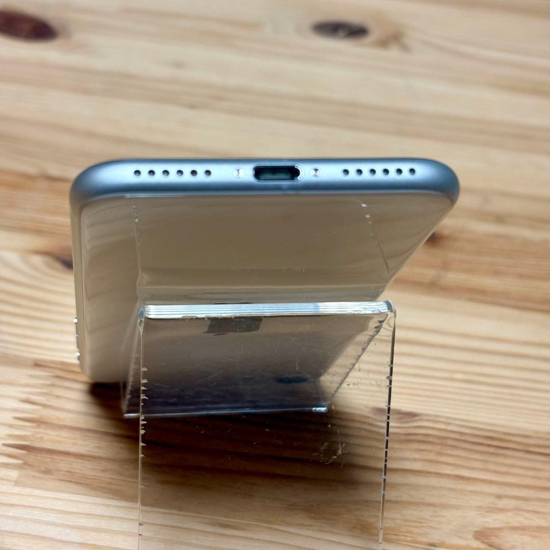 美品 iPhone SE 第2世代 64GB ホワイト SIMフリー 動作良好