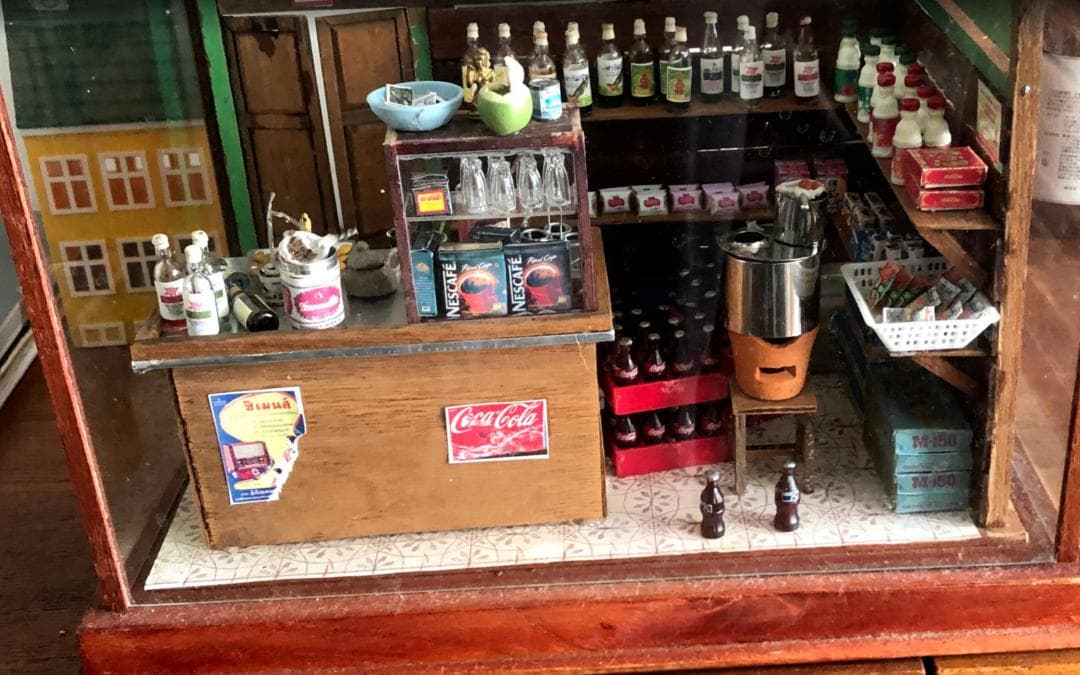 タイ料理店　フィギュア　モデル