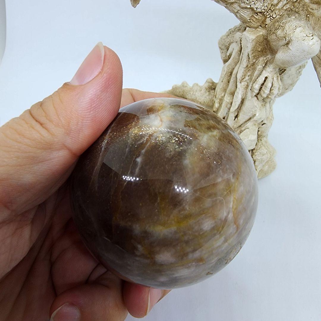 サンムーンストーンとドラゴンの台座