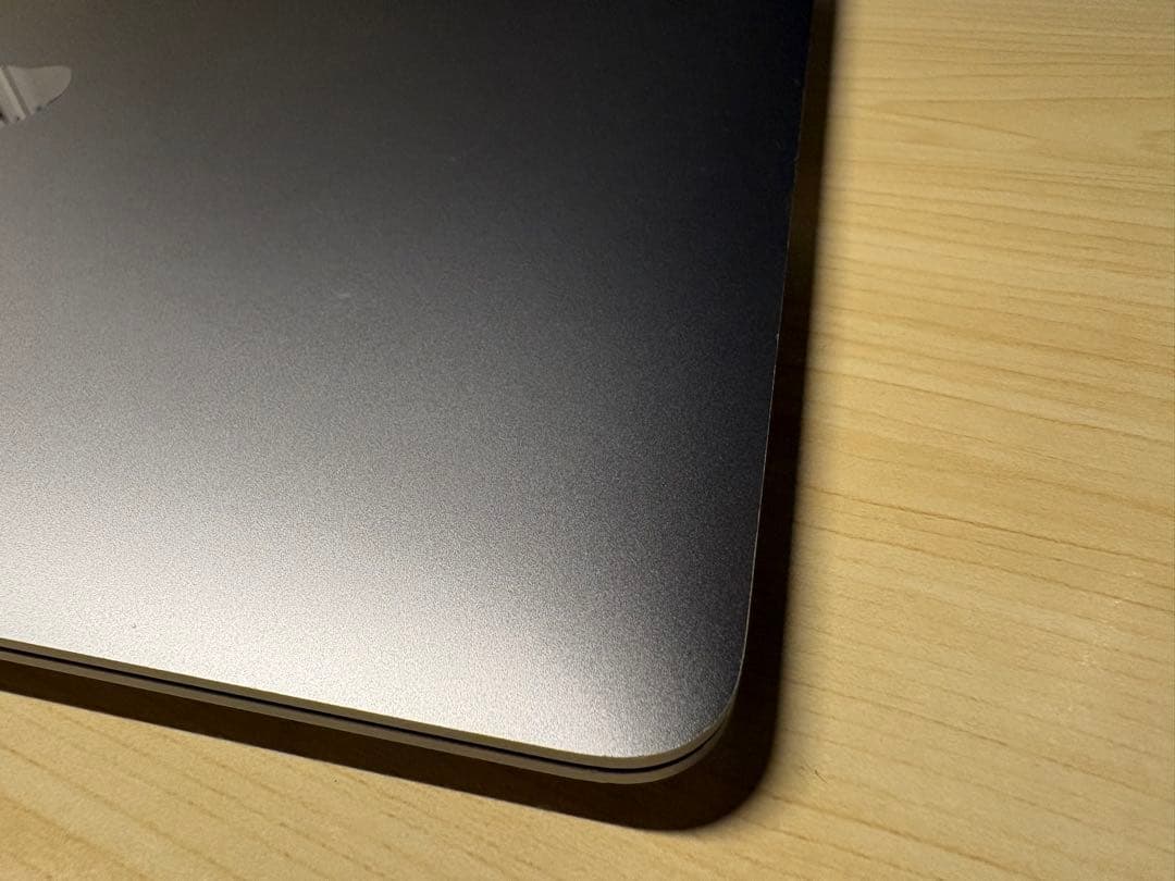 MacBook本体 Macbook Air M1 (2020) 8GB / 256GB