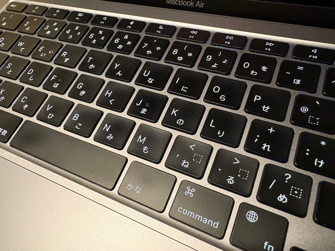 MacBook本体 Macbook Air M1 (2020) 8GB / 256GB