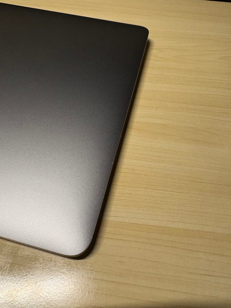 MacBook本体 Macbook Air M1 (2020) 8GB / 256GB