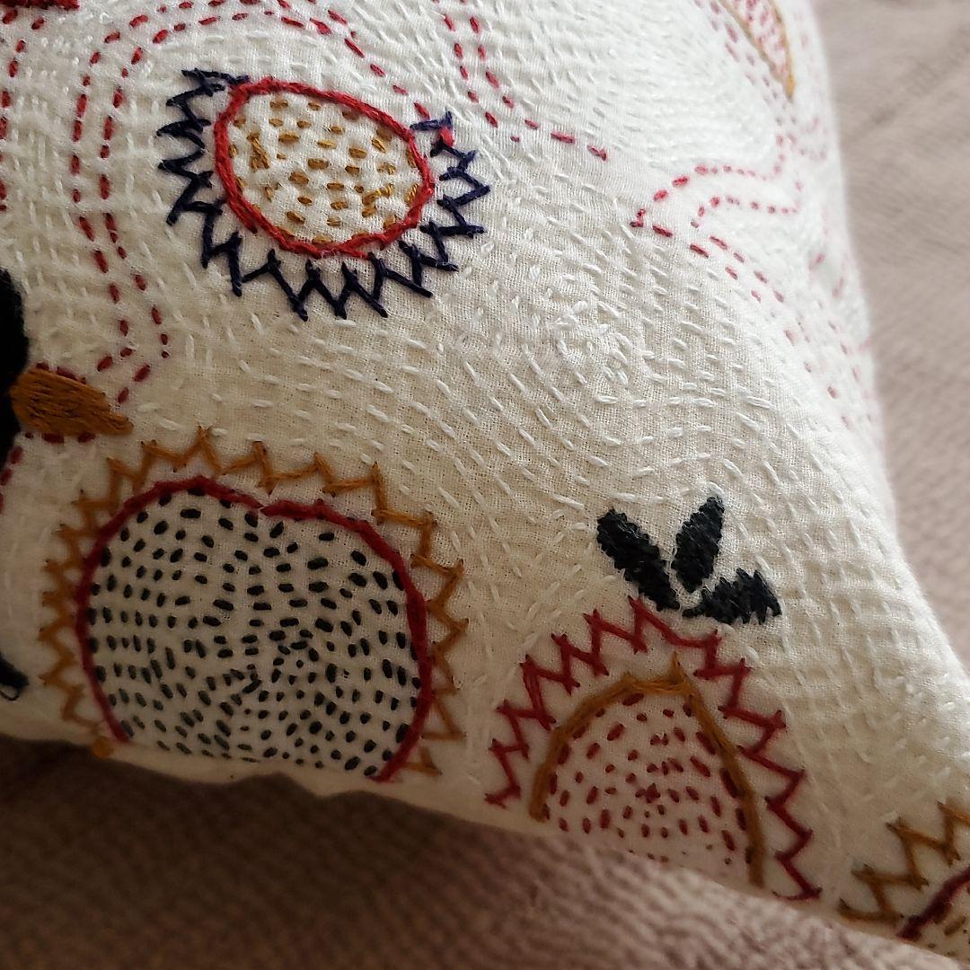 ●Special手刺繍ラリーキルト　クッションカバー　A