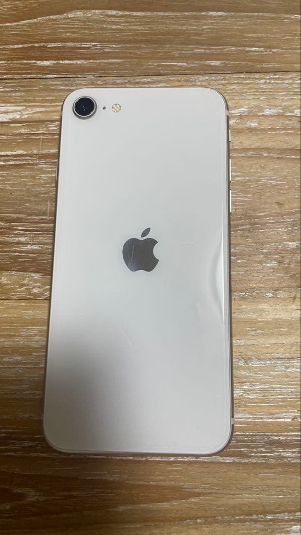 た*ん様 iPhone SE3 64ギガ　画面割れ、その他異常なし