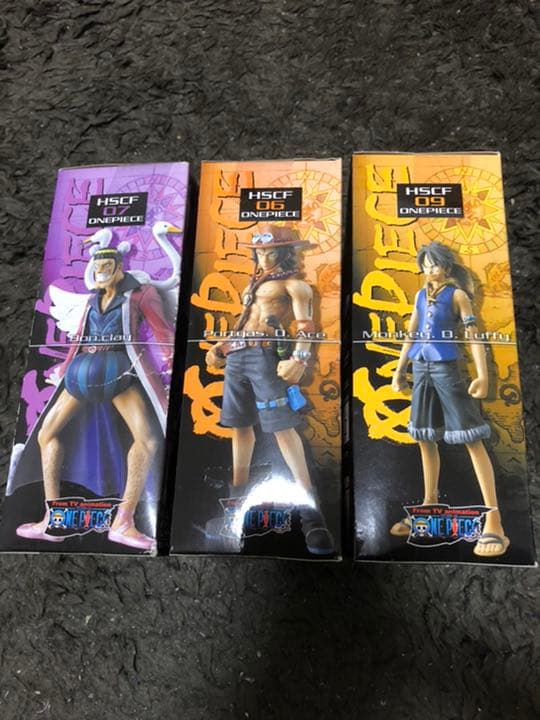 【新品未開封✨】ワンピース　ハイスペックカラーリングフィギュア　3体セット