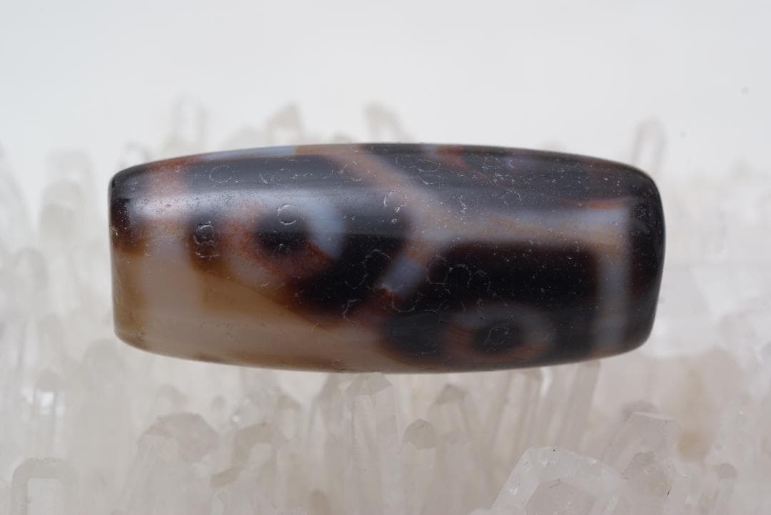 亀甲六眼天珠　ｍ－838