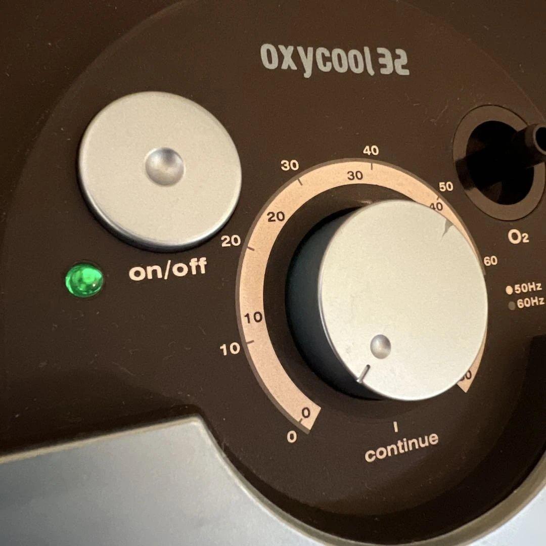 高濃度酸素発生器 オキシクール３２デラックス（カニューライヤーハング式付き