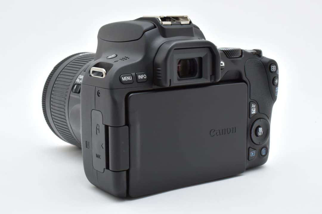 ほぼ未使用 Canon EOS Kiss X9 Wi-Fi STM #8996