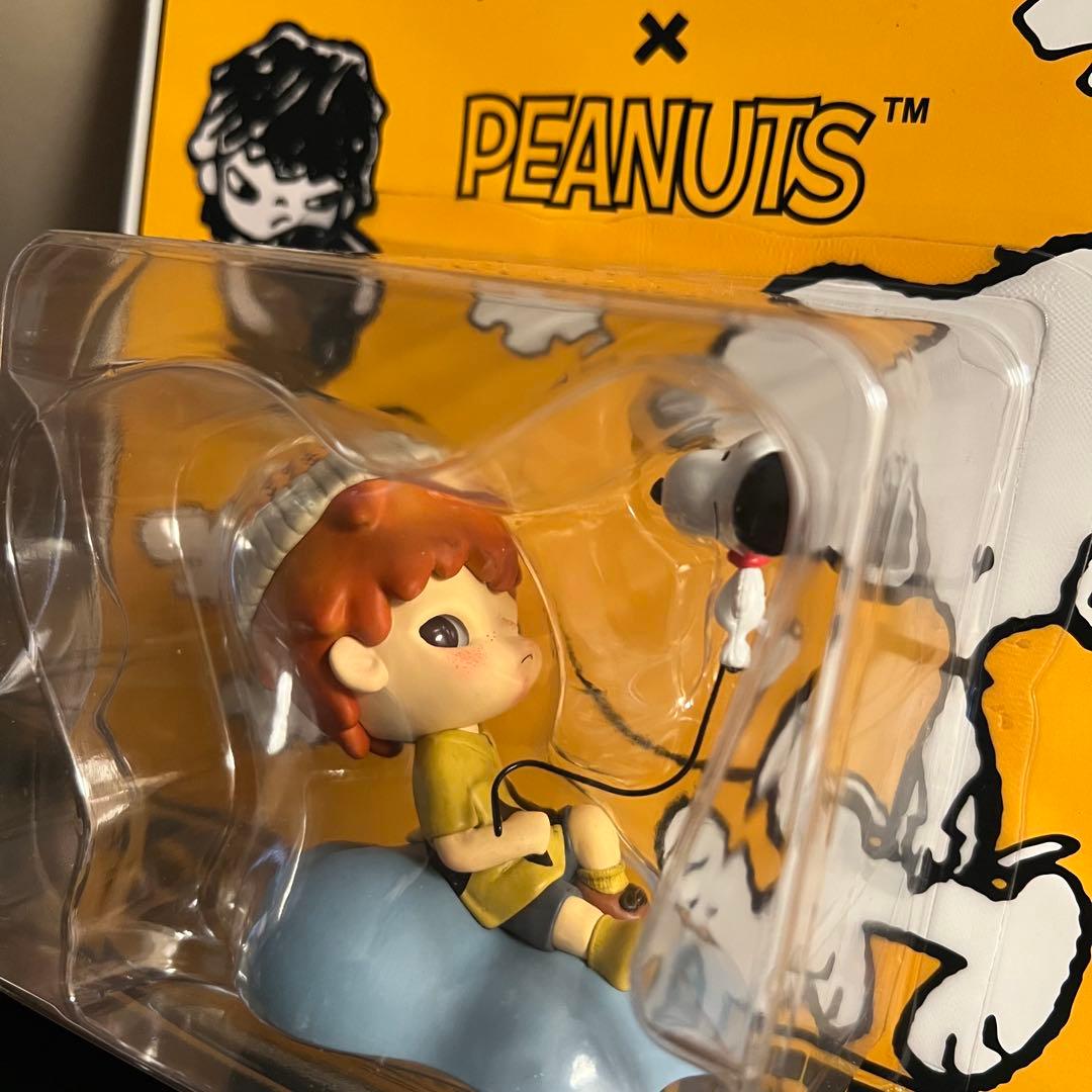 ポップマート Hirono x Peanuts Snoopy