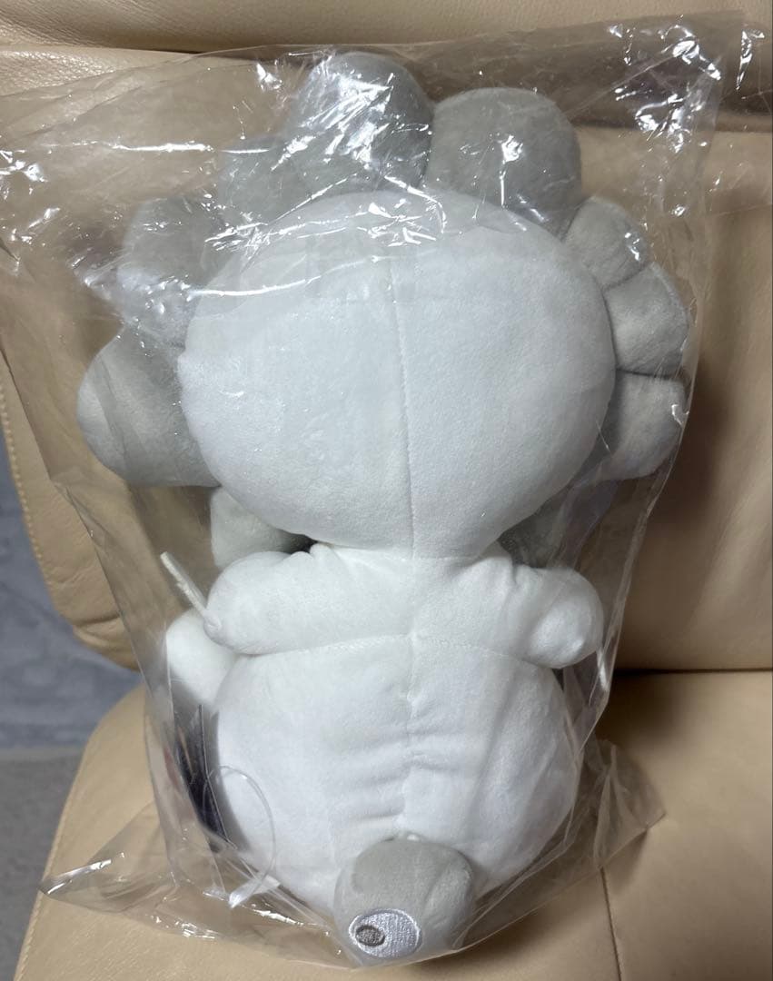 【M】お手玉風ぬいぐるみ 白ミャクミャク　大阪関西万博限定　Mサイズ