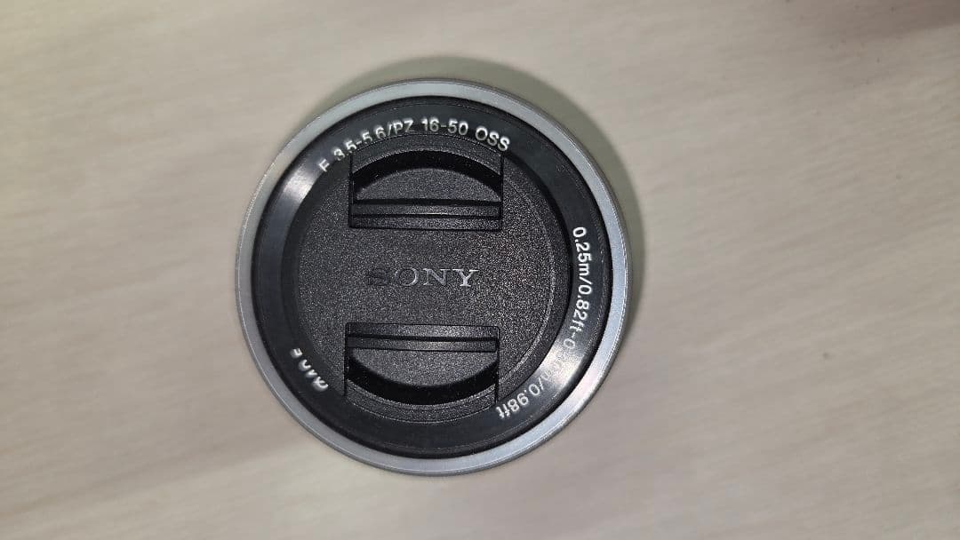 Sony α5100　ソニー ミラーレス　望遠、標準、単焦点　レンズ3本付