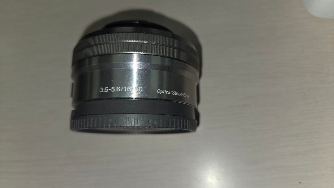 Sony α5100　ソニー ミラーレス　望遠、標準、単焦点　レンズ3本付