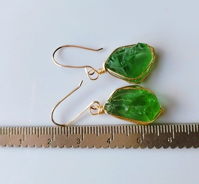 Kgf14 希少 アンダラクリスタル エメラルドシフト 原石 ピアス