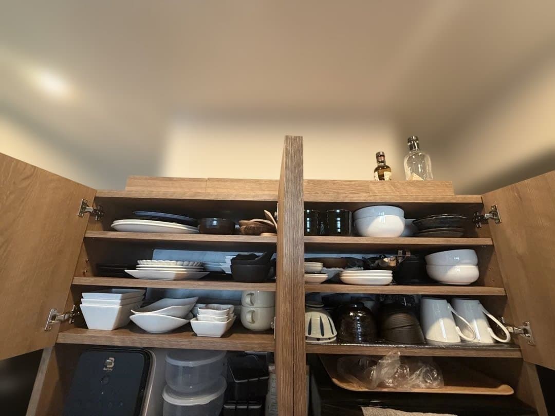 最終値下げ‼️早い者勝ち‼️ＬＯＷＹＡ食器棚‼️