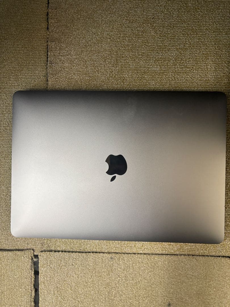 MacBook本体 Apple MacBook Air M1 8G512G